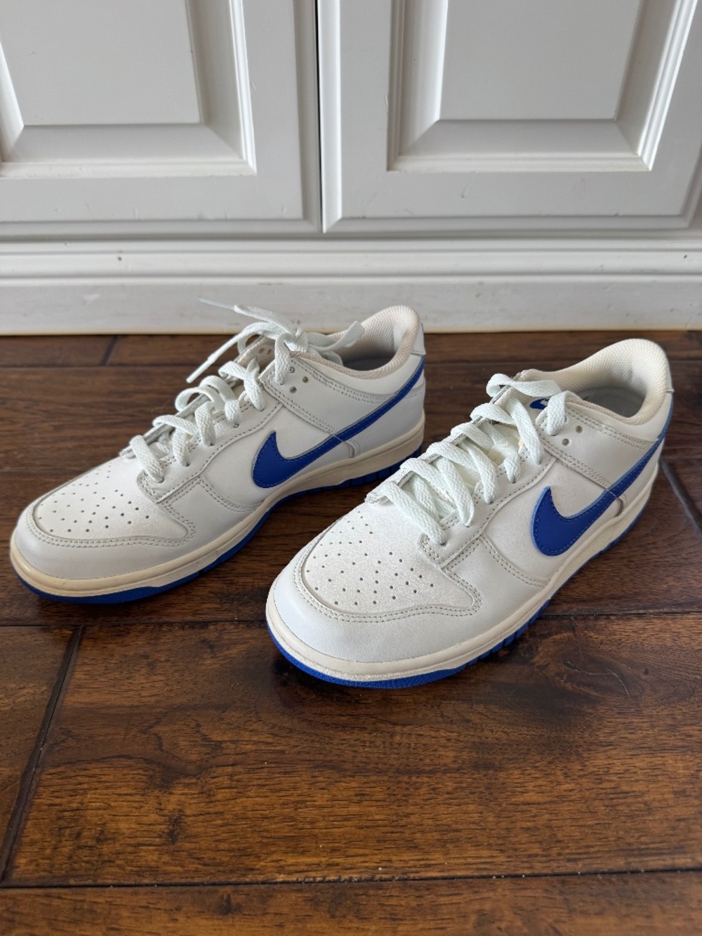 Nike Dunk Low GS White Hyper Royal Sneakers Size 7Y